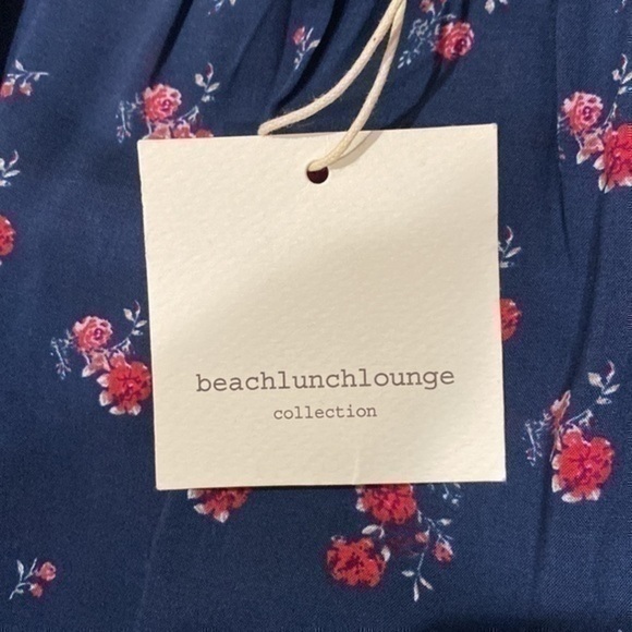 Beach Lunch Lounge Lexi Floral Off-The-Shoulder Blouse - Picture 5 of 6